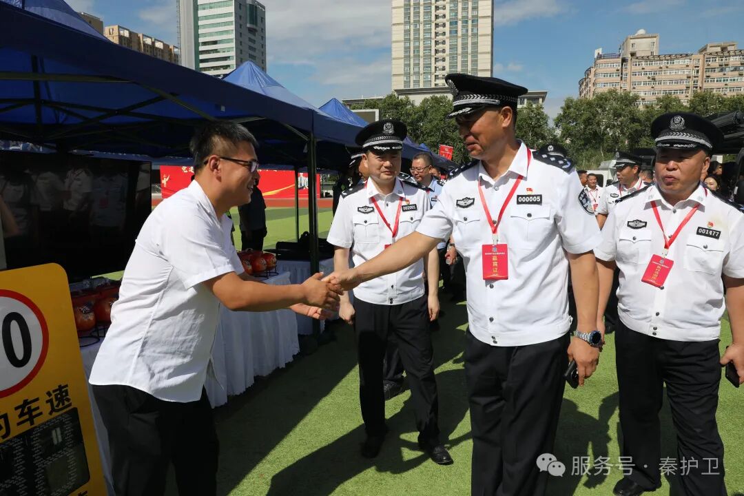 ede6facdbe8dcd0405fb4d58eead5ebd.jpg